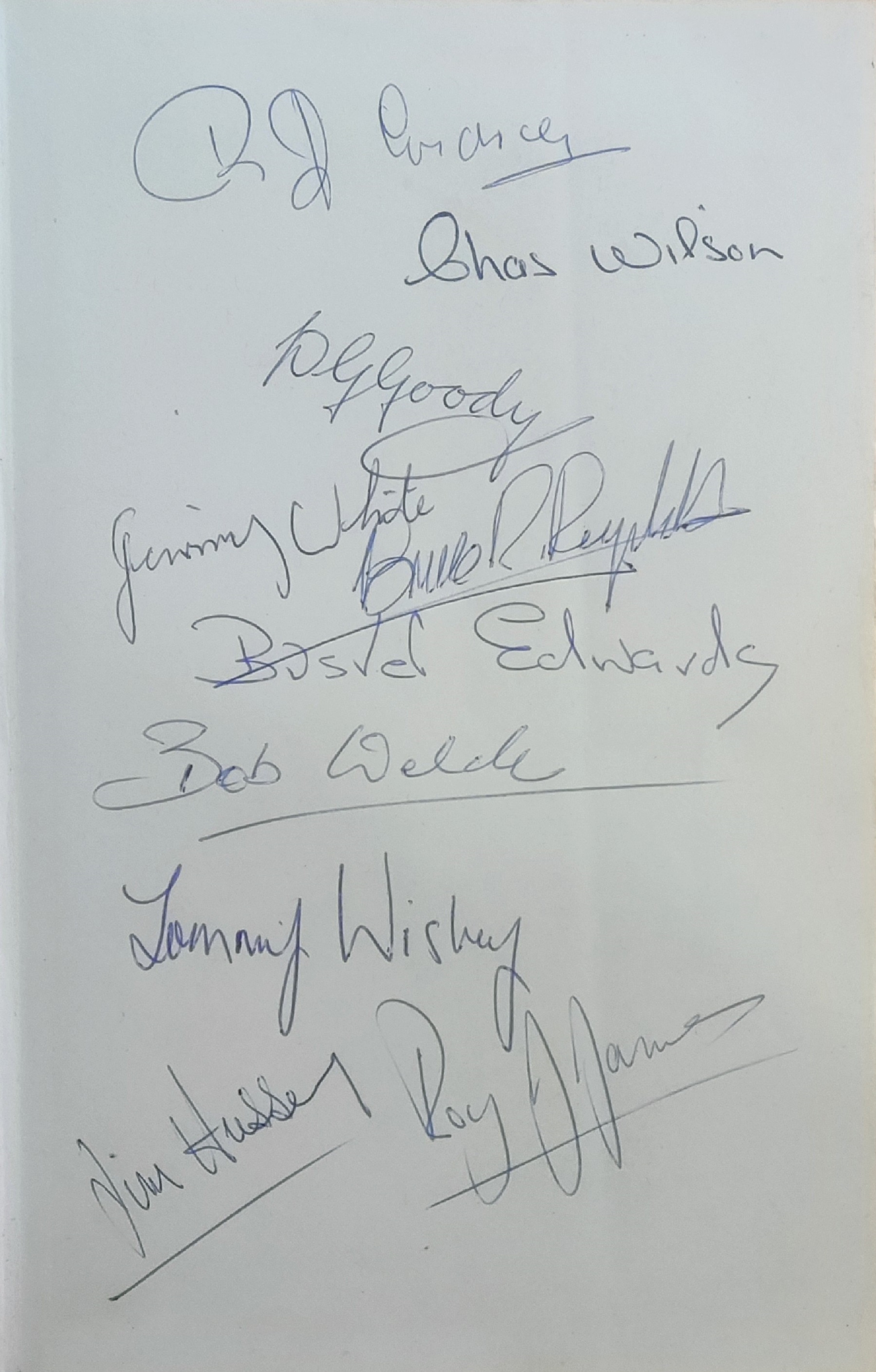 GREAT TRAIN ROBBERY THE: A rare multiple signed hardback copy of The Train Robbers by Piers Paul