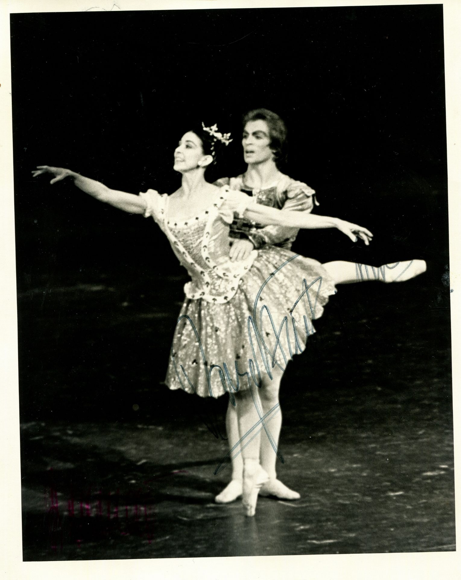 FONTEYN & NUREYEV: FONTEYN MARGOT (1919-1991) English ballerina & NUREYEV RUDOLF (1938-1993) Soviet