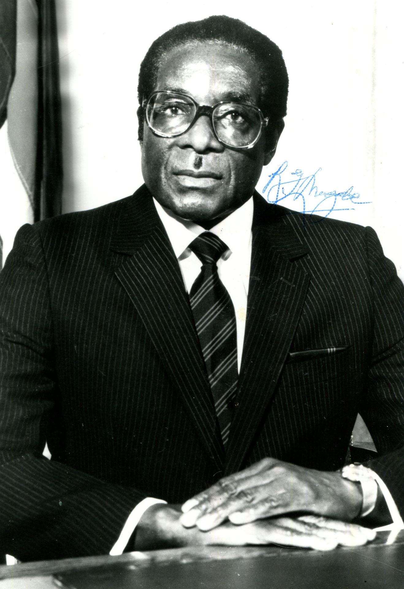 MUGABE ROBERT: (1924-2019) Zimbabwean Prime Minister 1980-87 and President of Zimbabwe 1987-2017.