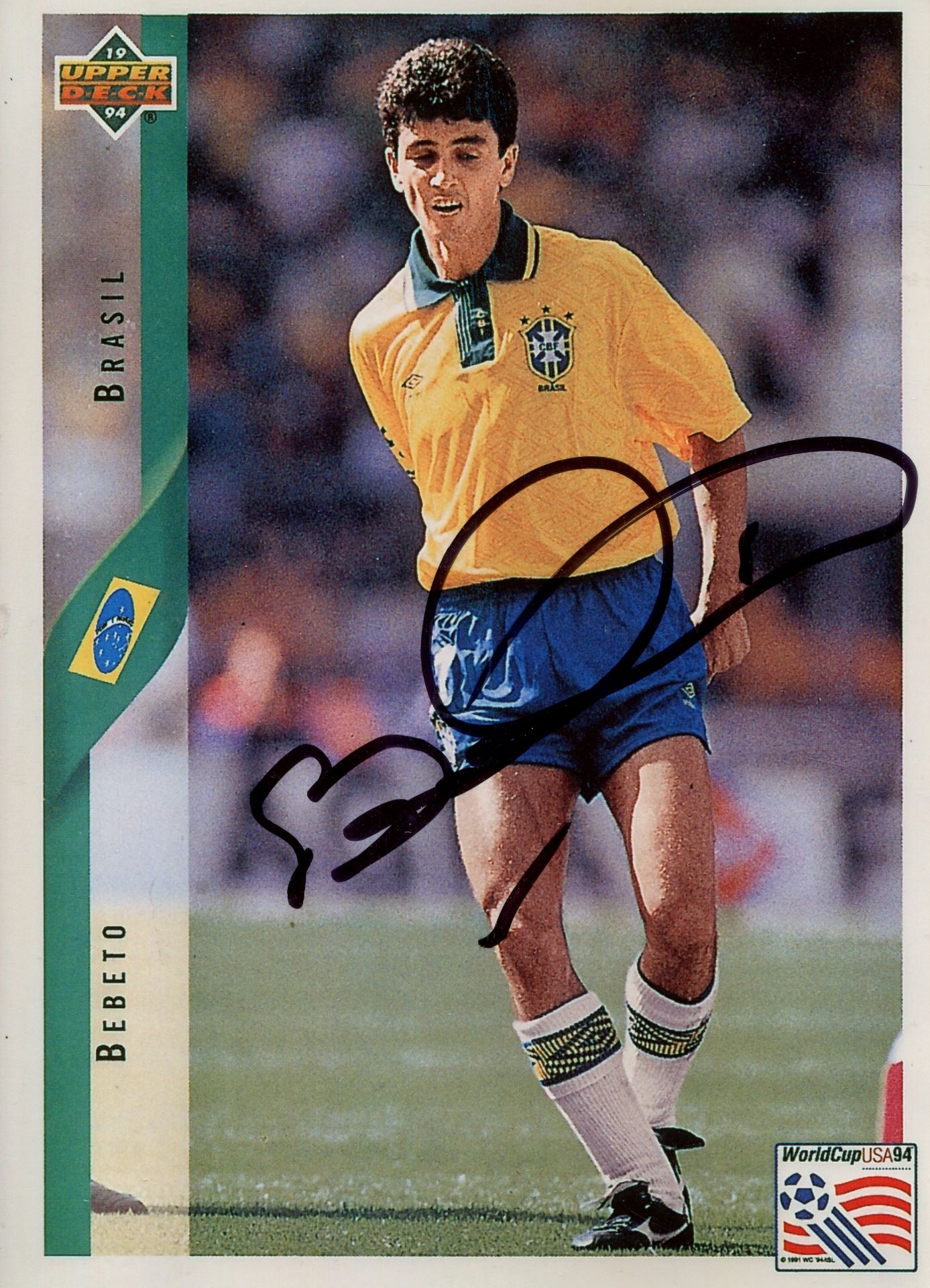 BRAZILIAN FOOTBALLERS: A good selection of signed 4 x 6 photographs, many colour, - Image 5 of 5