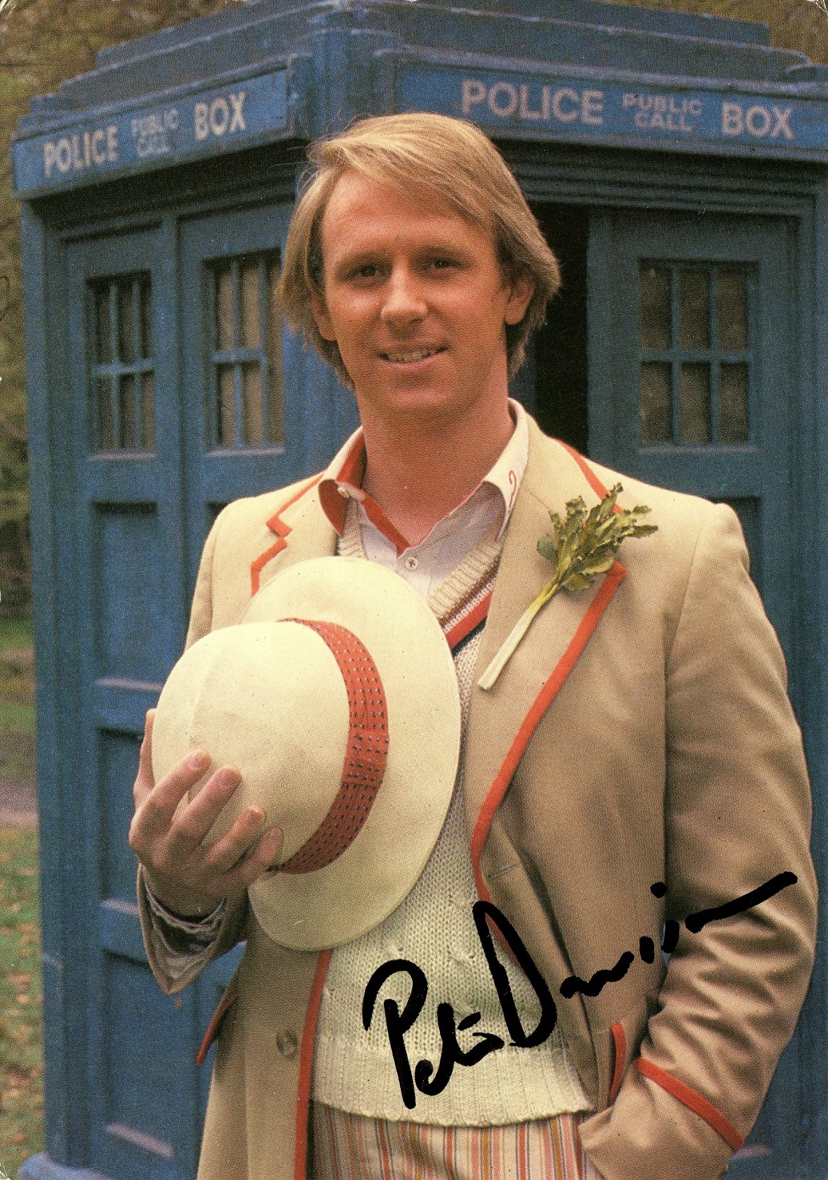 DOCTOR WHO: Small selection of signed postcard photographs by various actors, - Image 3 of 6