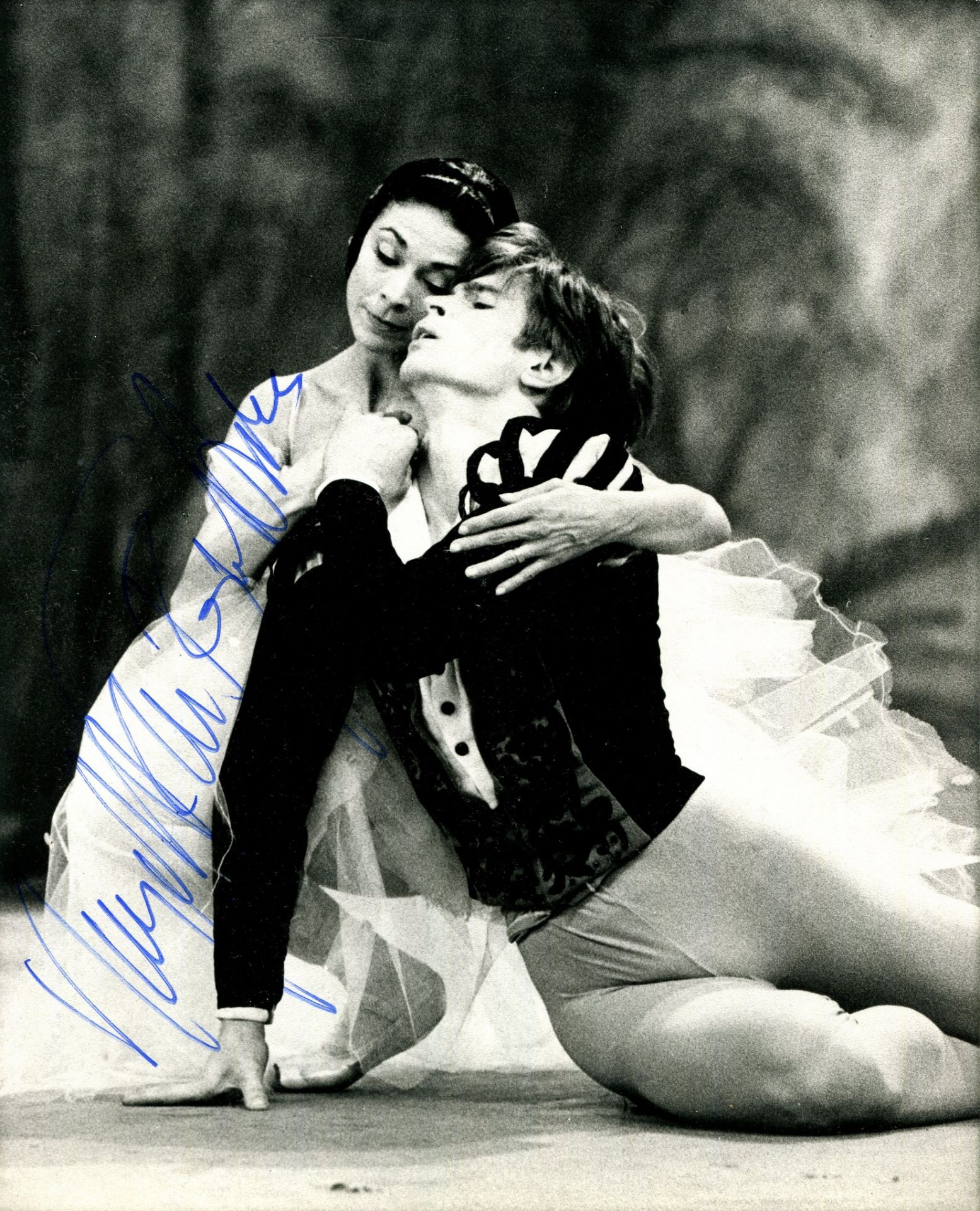 FONTEYN MARGOT: (1919-1991) English ballerina.