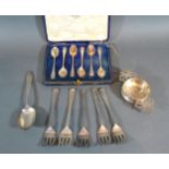 A Set of Six Sheffield Silver Teaspoons retailed by Mappin & Webb within fitted case together with