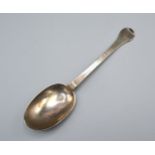 A William III Silver Trefid Spoon, Norwich 1696, maker James Daniel, 19 cms long