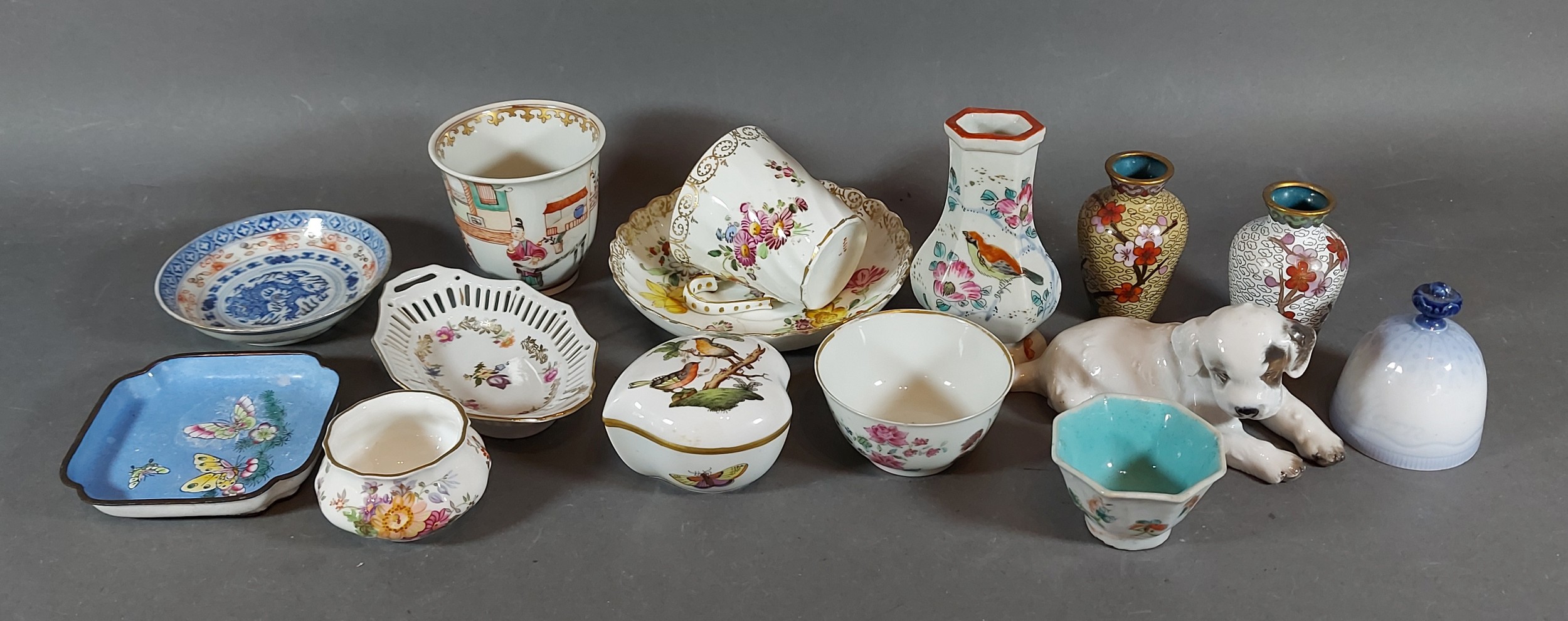 A Chinese teabowl together with a collection of ceramics to include a Herend covered box