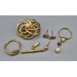 A pearl set brooch together with two 9ct gold rings, a pair of 9ct gold earstuds, two
