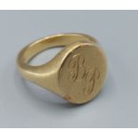 An 18ct gold gentleman's signet ring, size R, 16 grams