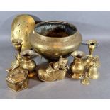 A brass bowl together with a collection of other brassware