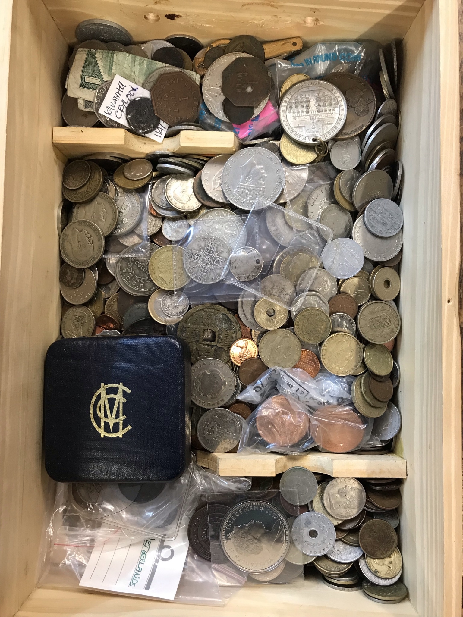 Foreign & British Coinage Ex Charity. A bulky and heavy lot (1000s) buyer collects.