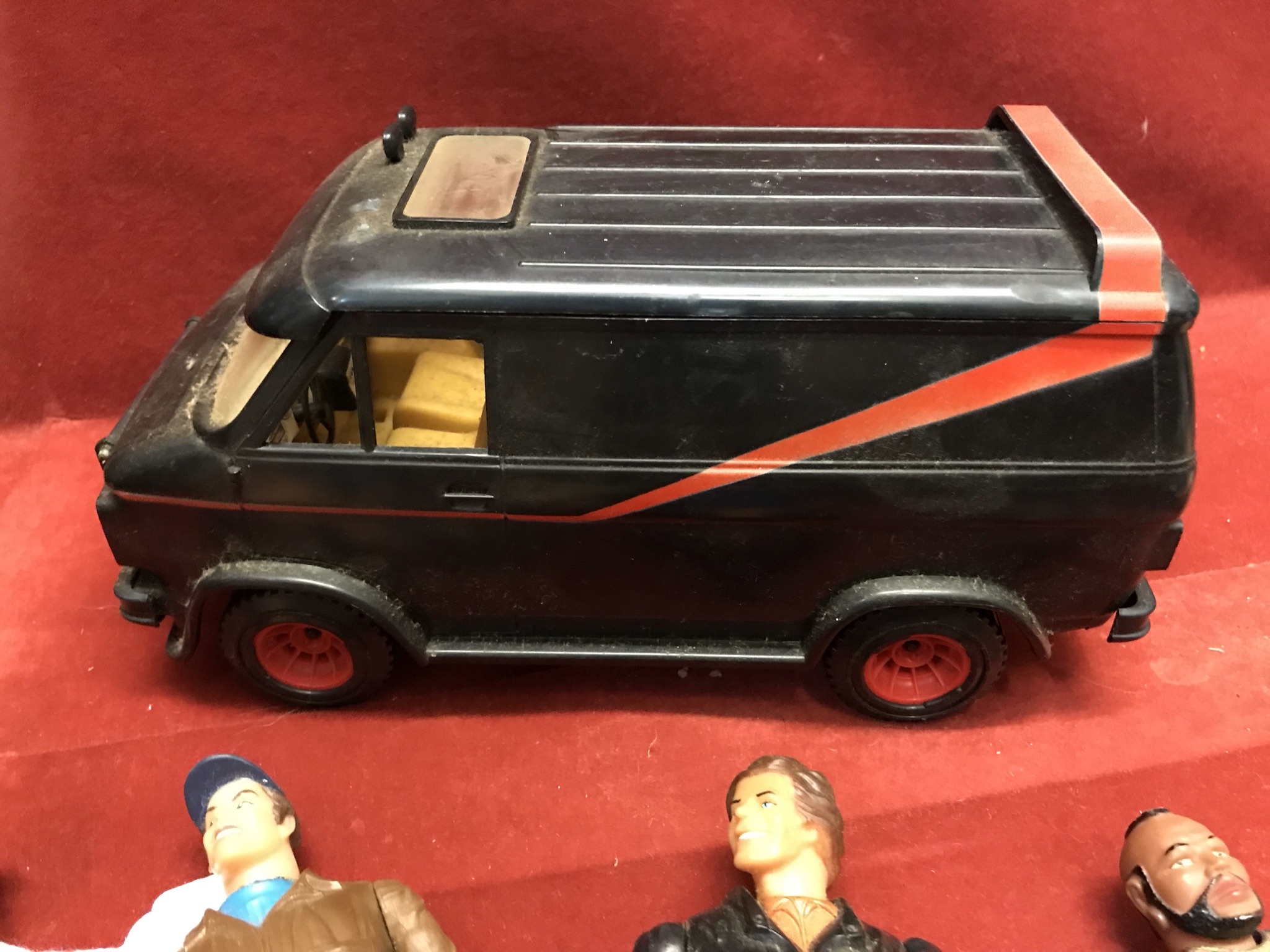 The A-Team, 1 Black A-Team GMC Van Plastic (length 24cm approx.), 4 A-Team Figures, 1 A-Team bag - Image 2 of 2