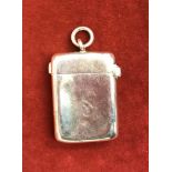 Silver Vesta Case, with the initial 'W' on the front and 'S' on the back with ring to mount on a