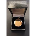 A 9ct Gold Locket approx. weight 3.5 grams 1960s/70s. Tartan effect design, most attractive