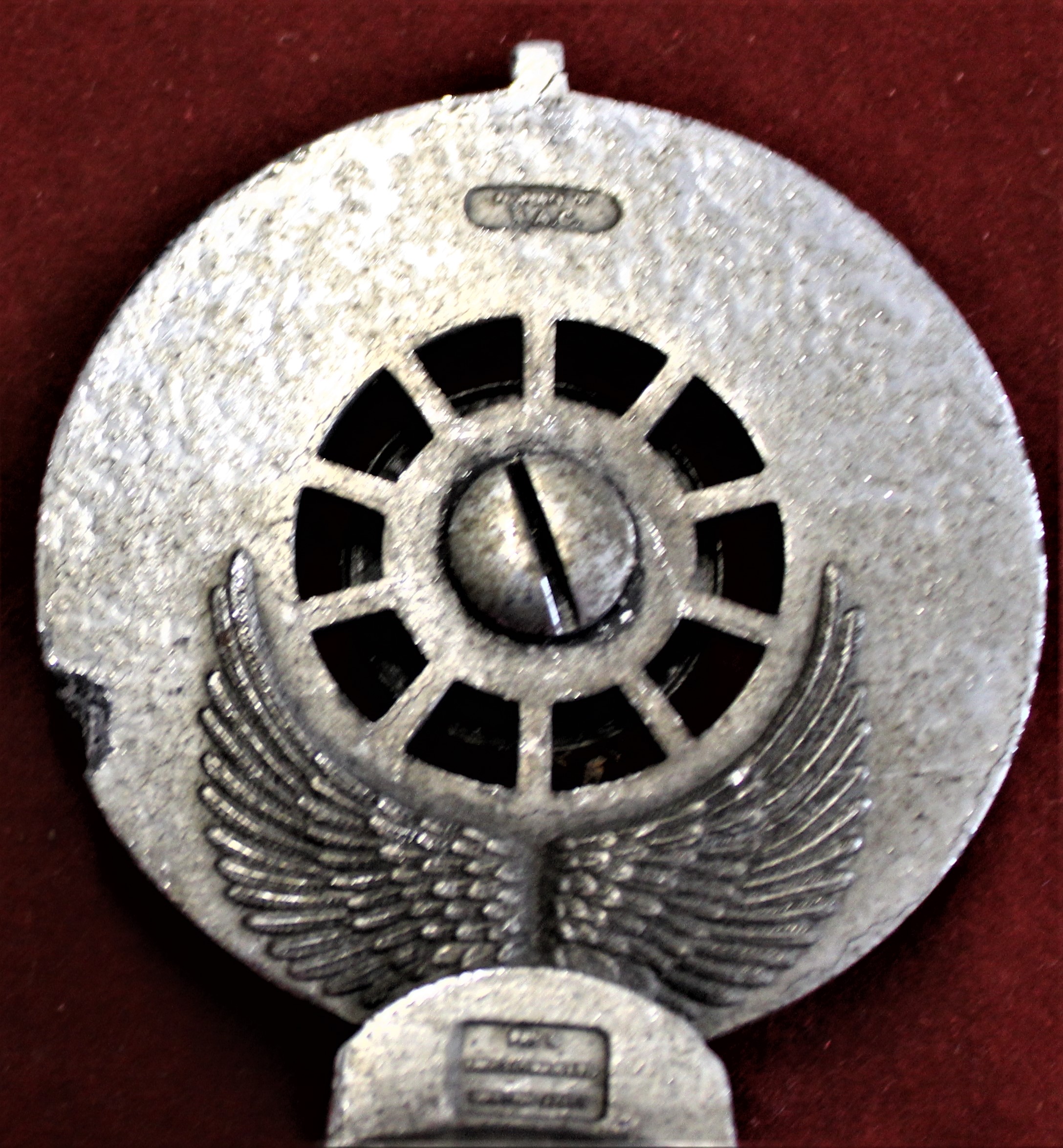 Royal Automobile Club Association Enamel Car Badge F4723, c.1930s, with fitting for attaching to a - Image 2 of 3