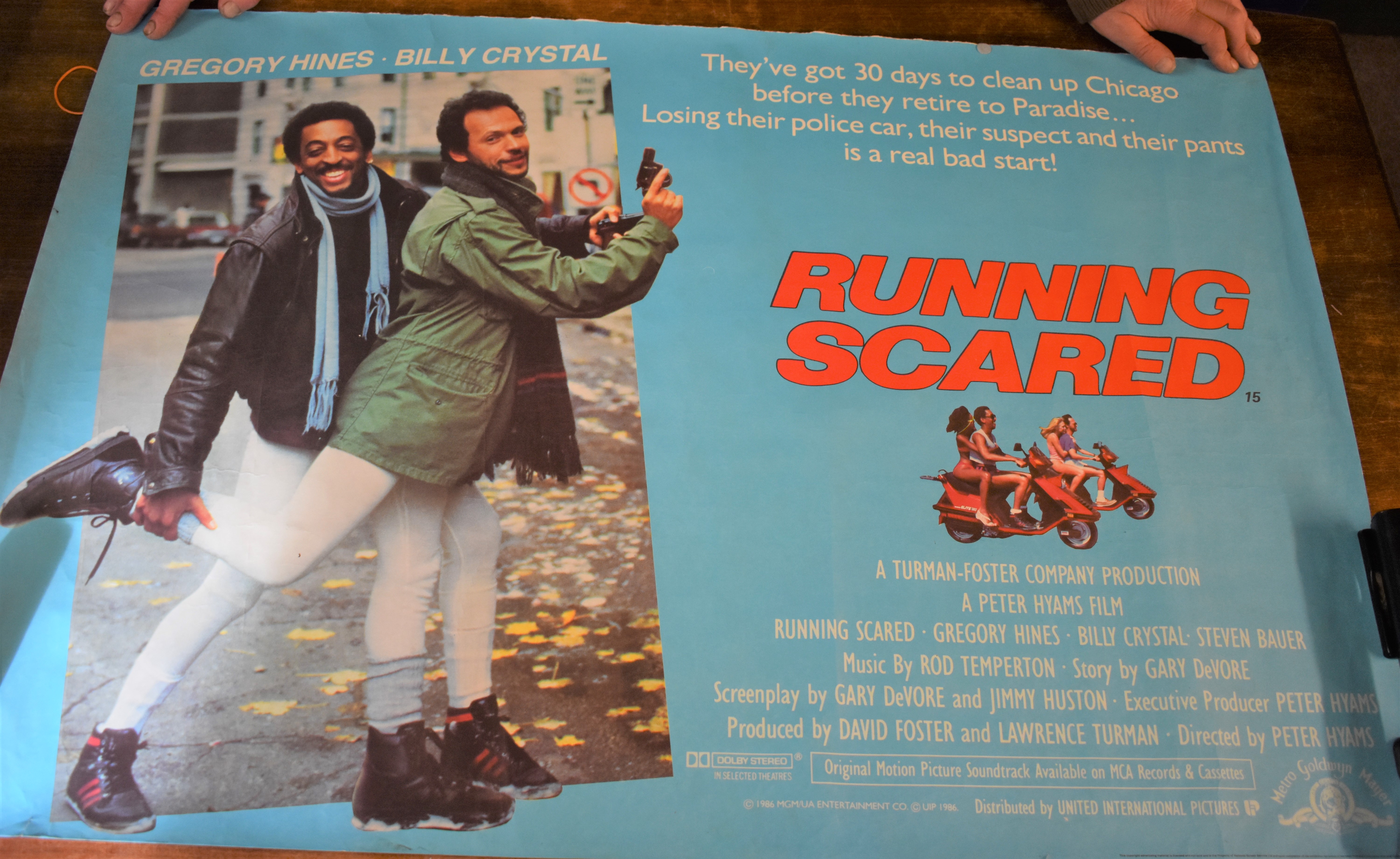 Running Scared - Cinematic Poster, starring Gregory Hines and Billy Crystal. Measures 100cm x 69cm