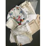 Lot of 20th century household tablecloths, napkins, tray cloths, nets and fabrics in linen,