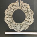 Fine Victorian bobbin lace large collar, excellent condition