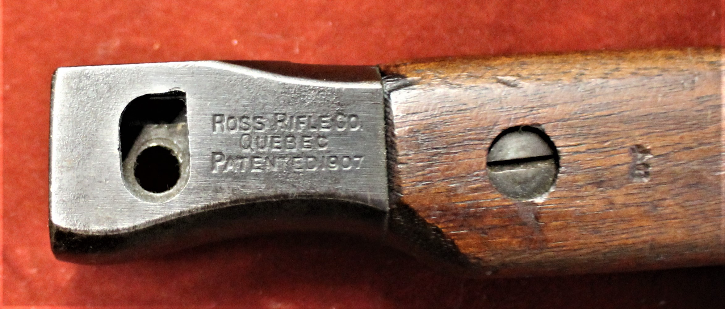 Canadian WWI MKII Ross Rifle Bayonet, made by Ross Rifle Co., Quebec 3/1916, with '11' acceptance - Image 3 of 3