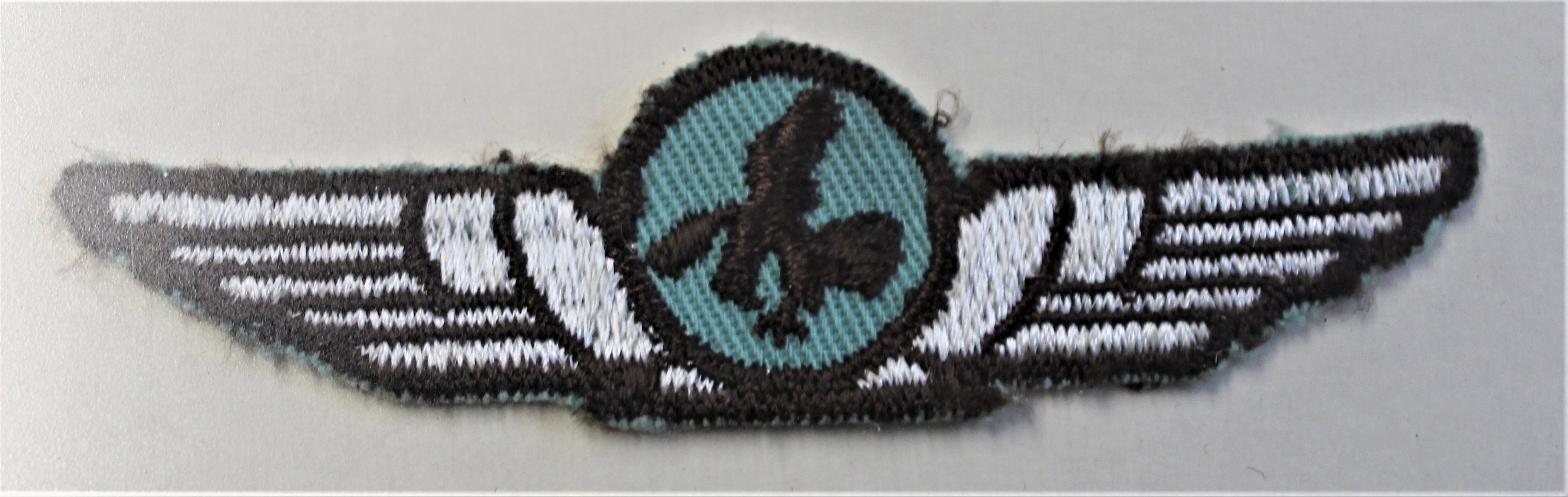 British WWII framed RAF pair of Pilots Wings (2) and American Army Air Forces/Civilian Pilot - Image 2 of 4
