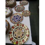 CROWN DERBY, collection of 5 various "Japan" pattern plates