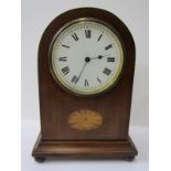 EDWARDIAN INLAID MANTEL CLOCK, mahogany domed top mantel clock with key, 20cm height