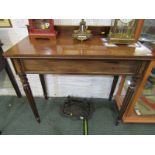 EARLY 19th CENTURY SIDE TABLE, single drawer with tapering ribbed legs, 97cm width