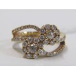 UNUSUAL 14ct YELLOW GOLD DIAMOND DOUBLE DAISY CLUSTER RING, well matched brilliant and old cut