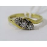 VINTAGE 18ct YELLOW GOLD 3 STONE DIAMOND CROSS OVER RING, size L