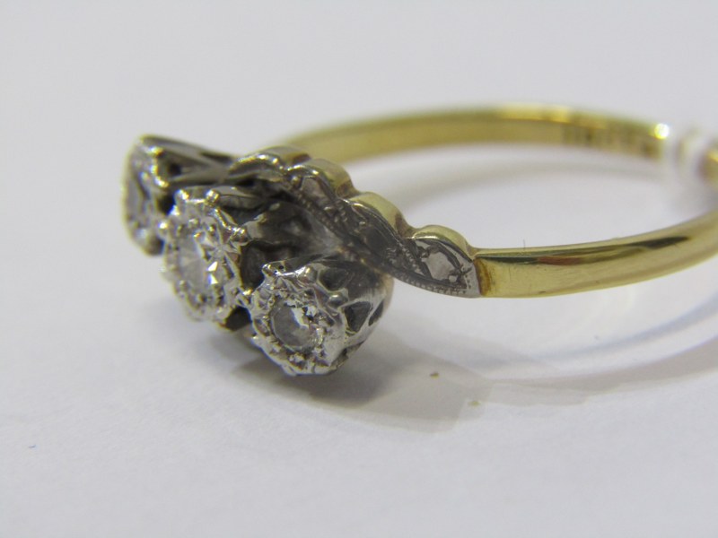 VINTAGE 18ct YELLOW GOLD & PLATINUM 3 STONE DIAMOND RING, size P/Q - Image 3 of 6