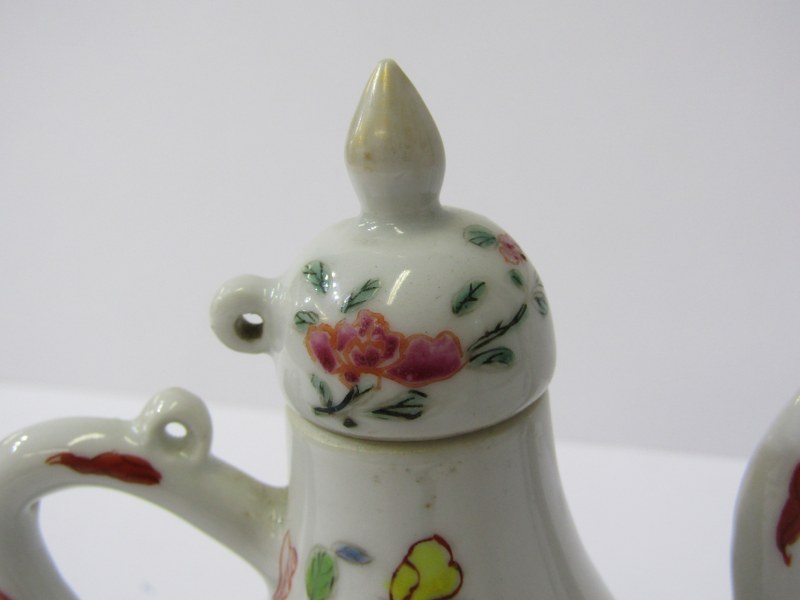 ORIENTAL PORCELAIN, pair of miniature famille rose lidded coffee pots, decorated with floral - Bild 8 aus 20