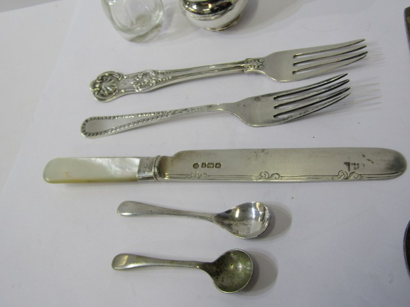 SCANDINAVIAN 3 PIECE CHRISTENING SET, also silver Kings pattern dessert fork, silver bladed mother- - Image 6 of 8