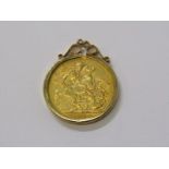FULL SOVEREIGN COIN dated 1904, in loose pendant mount, total weight 9.3 grams