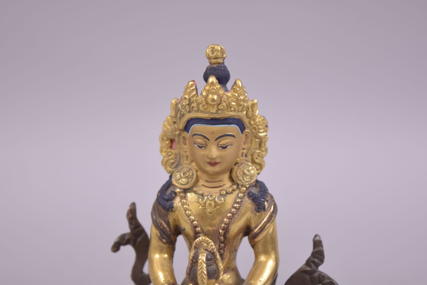 A SMALL 20TH CENTURY TIBETAN GILDED BRONZE BUDDHA, 10cm. - Image 5 of 6
