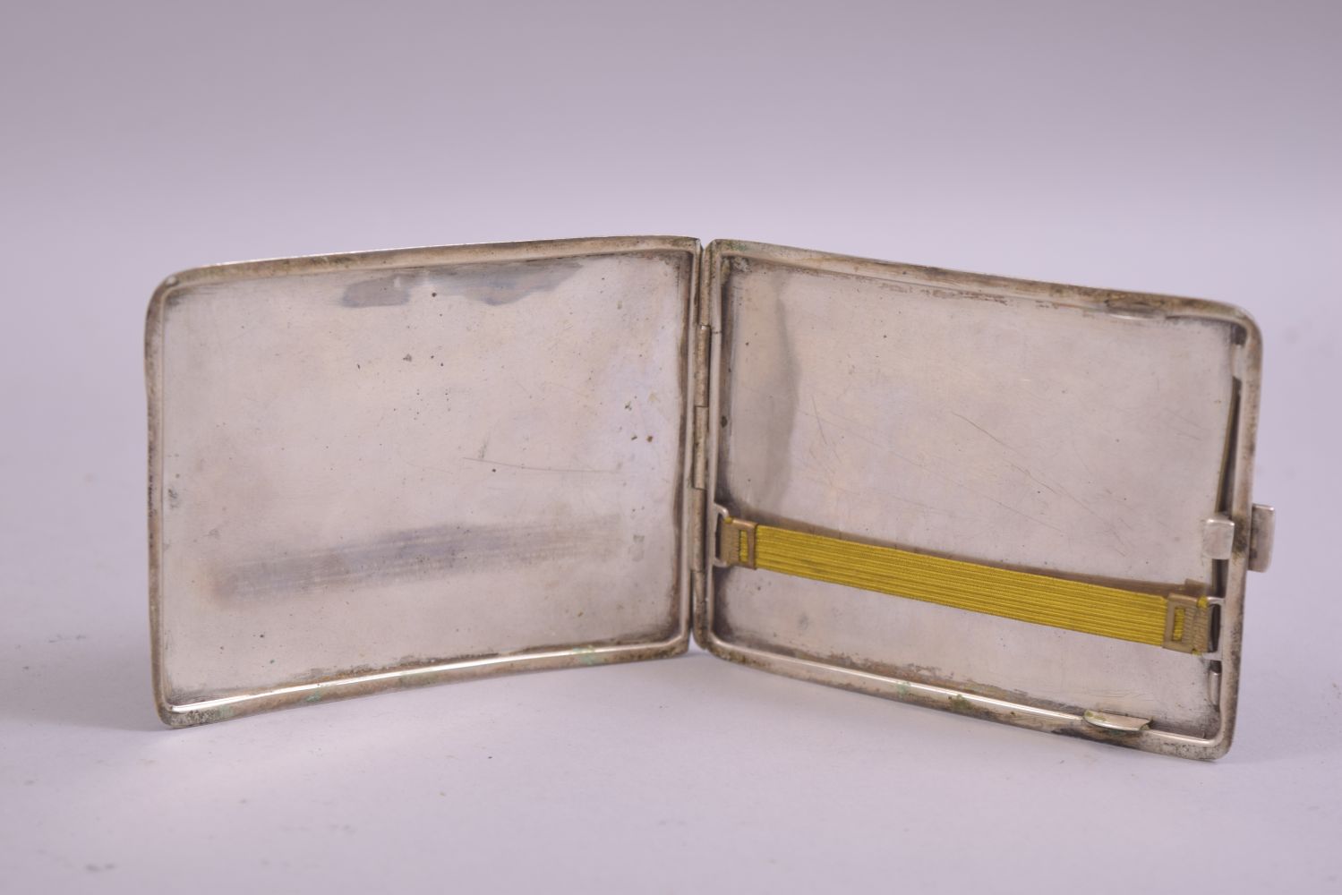 AN IRAQI NIELLO SILVER CIGARETTE CASE, inscribed on the reverse, 10.5cm x 8cm. - Image 3 of 3