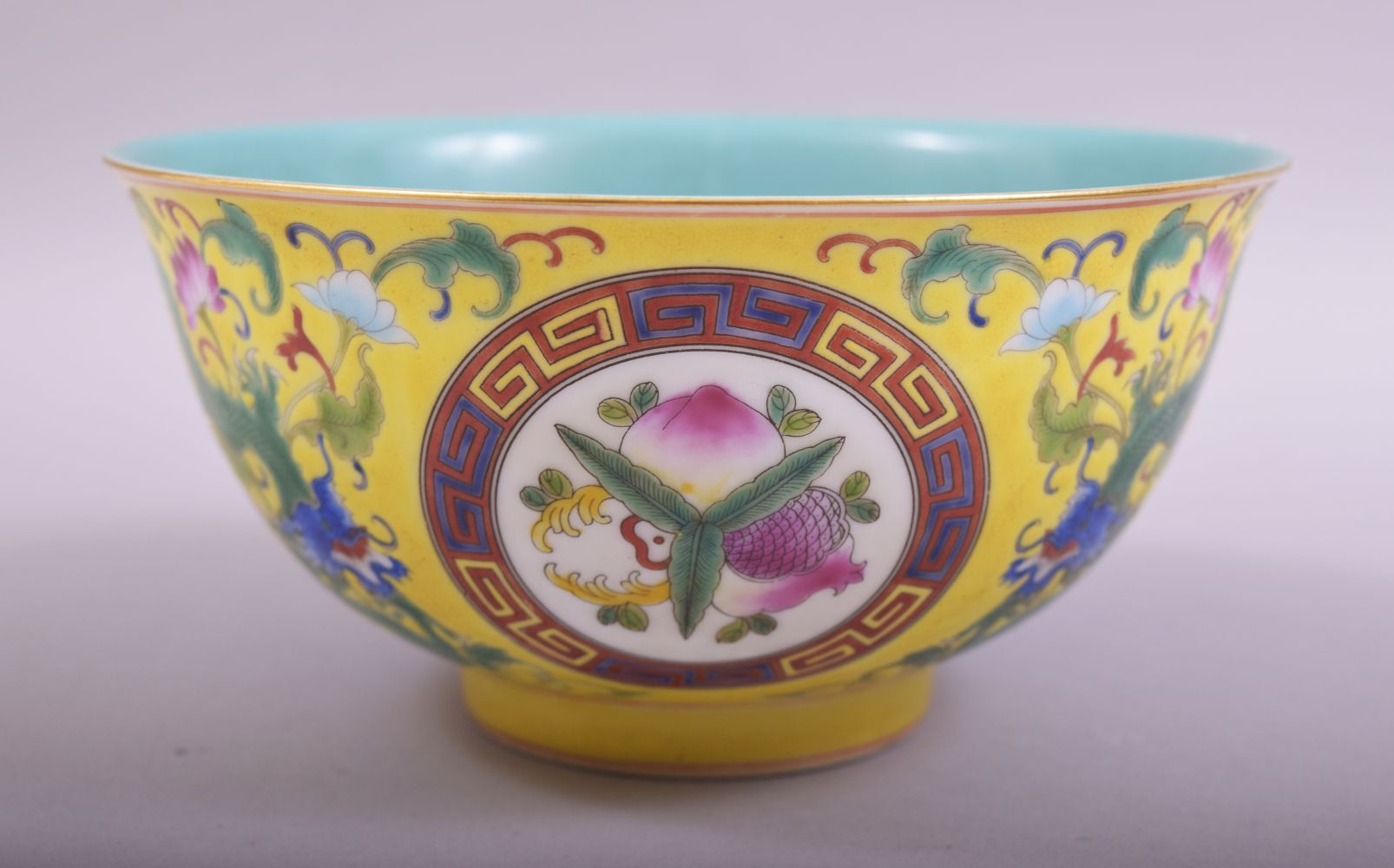 A GOOD CHINESE FAMILLE JAUNE PORCELAIN BOWL, the exterior decorated with dragons and flowers with