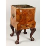 A GOOD SQUARE SHAPED JARDINIERE with tin liner and single drawer on cabriole legs with claw ball