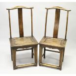 A PAIR OF CHINESE ROSEWOOD SINGLE CHAIRS.