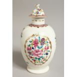 A WORCESTER TEA CANISTER AND COVER painted in companie des indes style.