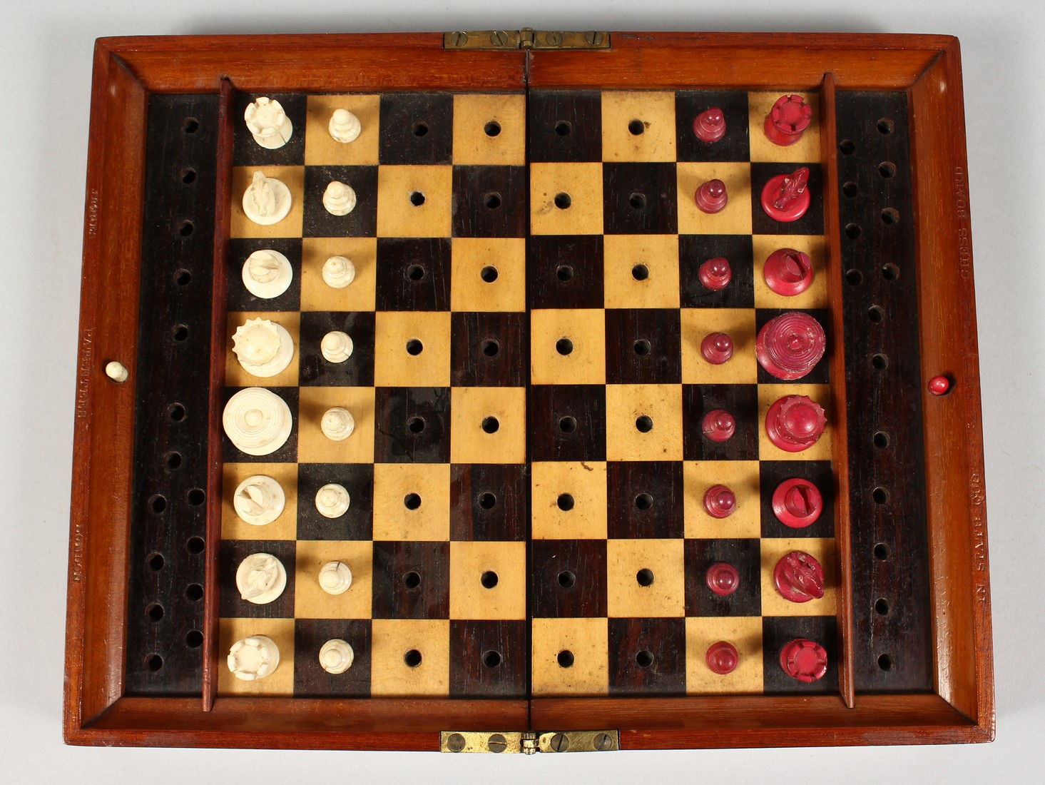 A JACQUES TRAVELLING CHESS SET AND FOLDING CASE BOARD. - Image 8 of 19