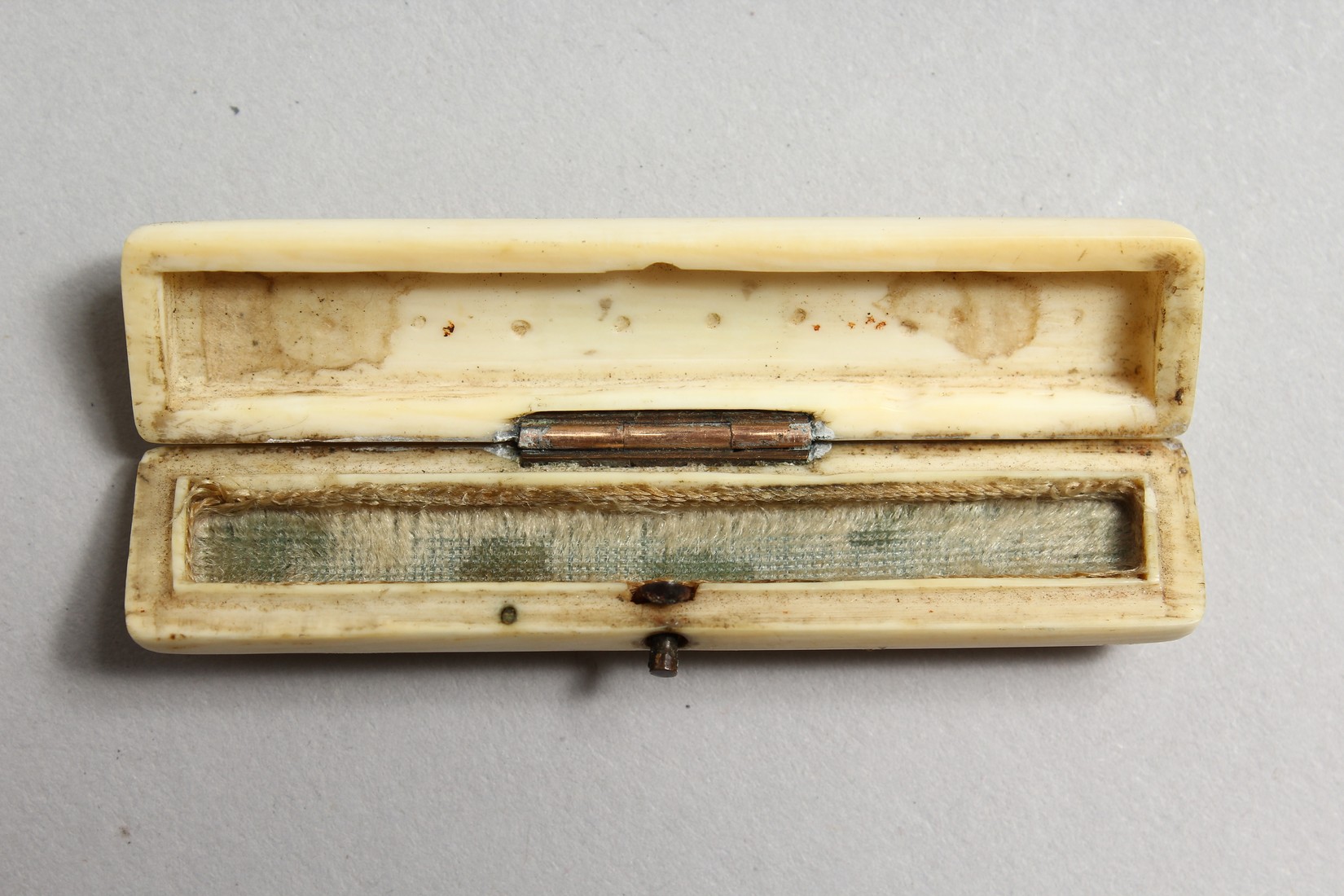 A GEORGIAN IVORY AND GOLD TOOTHPICK CASE. 2.25ins long. - Image 6 of 6