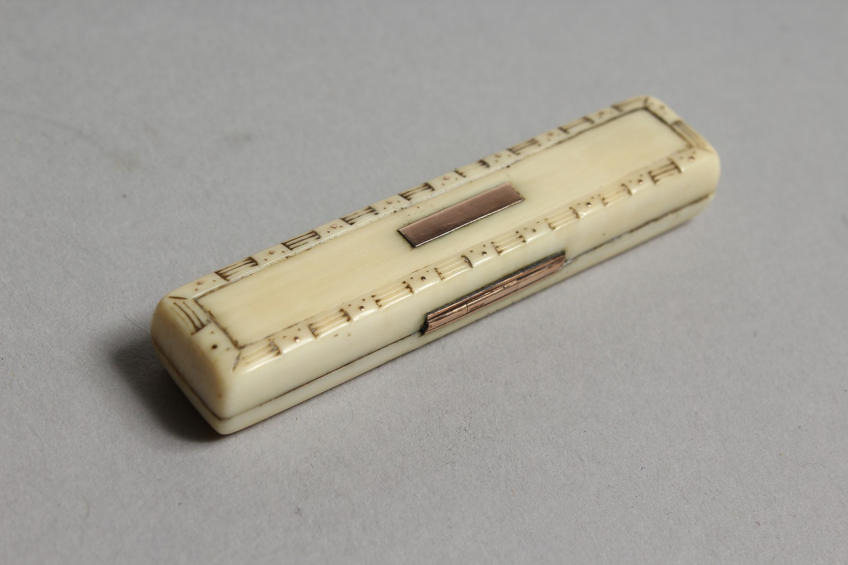 A GEORGIAN IVORY AND GOLD TOOTHPICK CASE. 2.25ins long. - Image 3 of 6