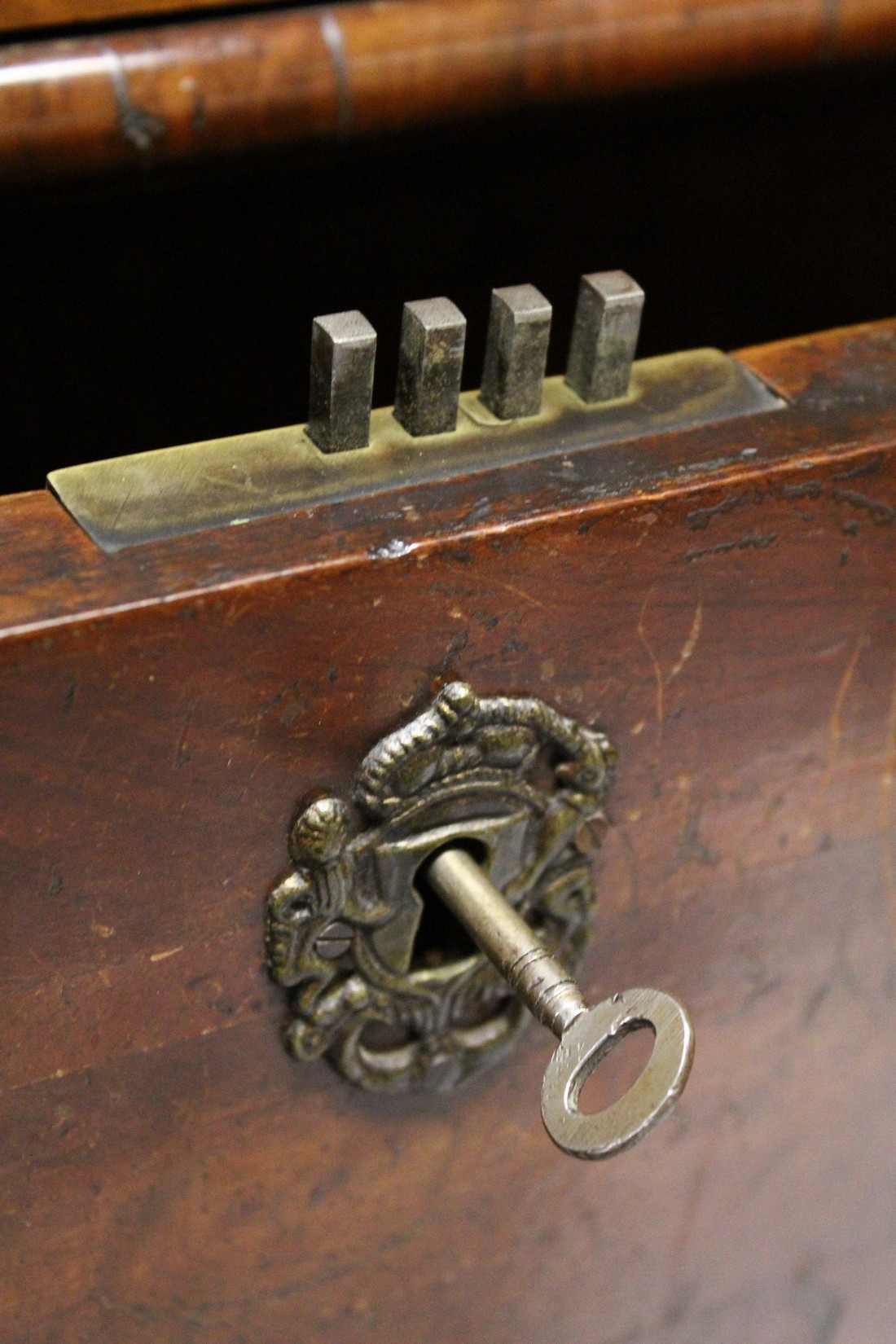 AN 18TH CENTURY WALNUT ESCRITOIRE, with a frieze drawer above the fall flap, enclosing a small - Image 8 of 14