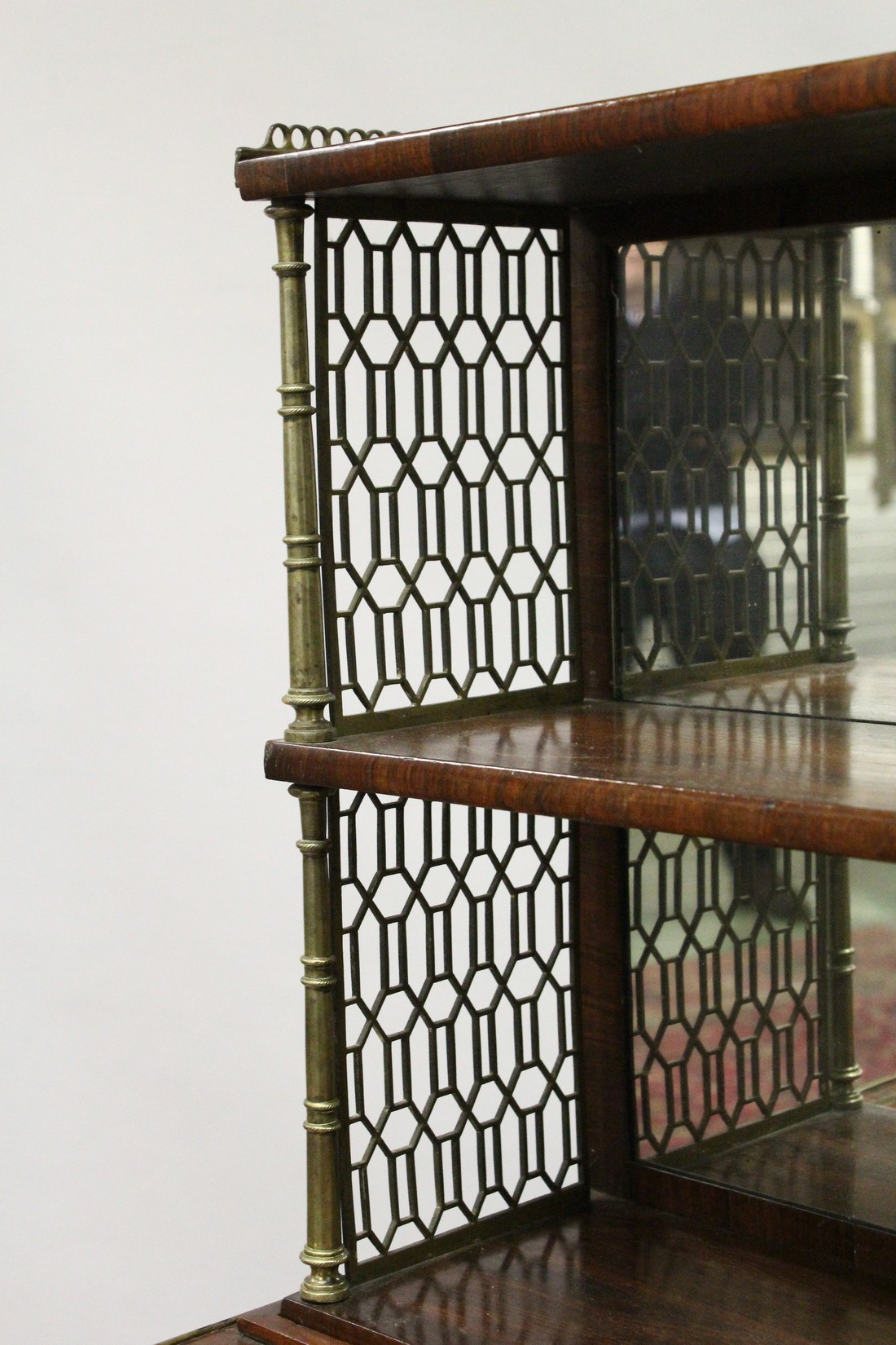 A SUPERB REGENCY ROSEWOOD BRASS INLAID CHIFFONIER in the manner of JOHN MC LEAN, with book shelf - Image 4 of 16