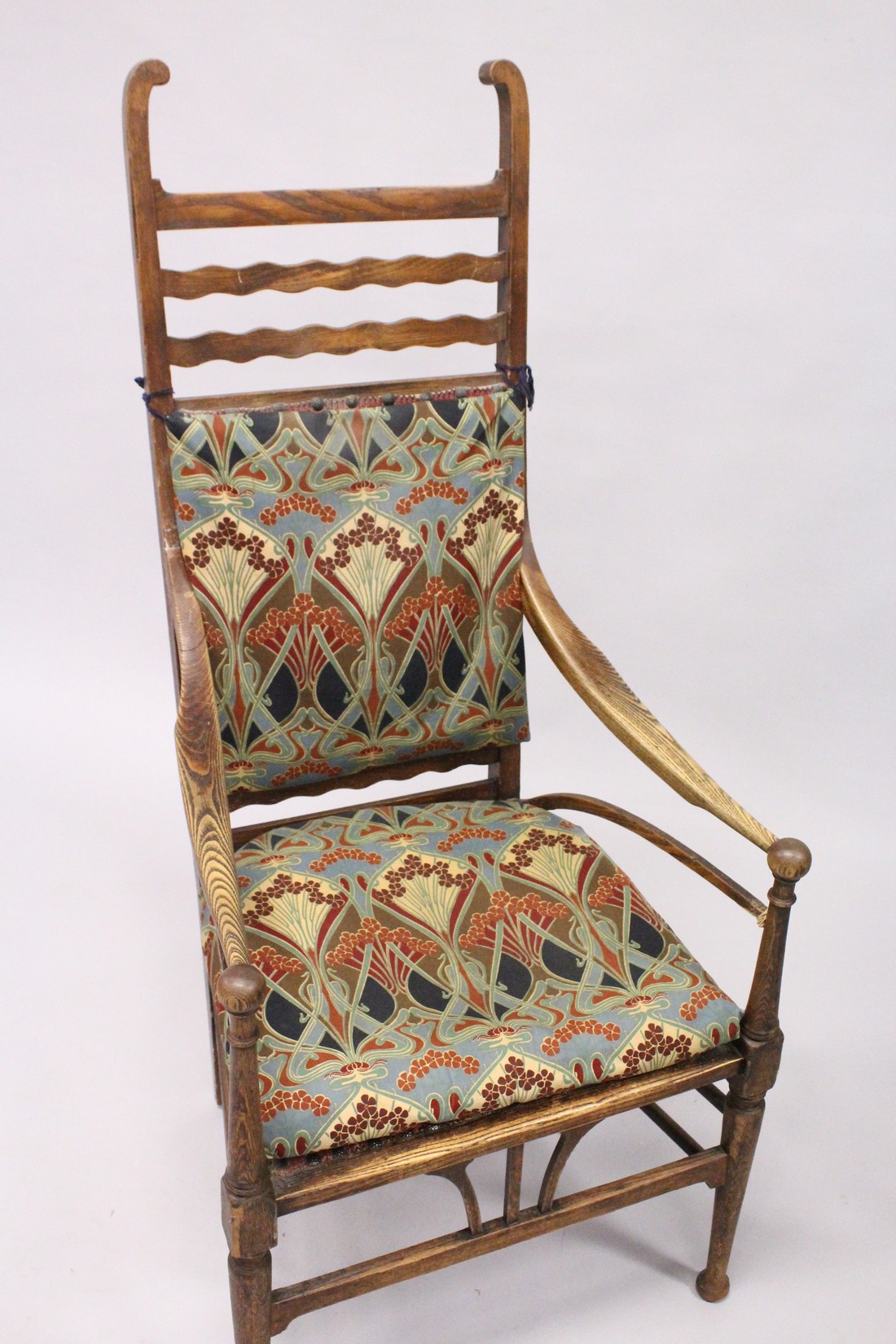 A GOOD LIBERTY RUSTIC ARM CHAIR with Liberty print padded back and seat. - Image 3 of 16