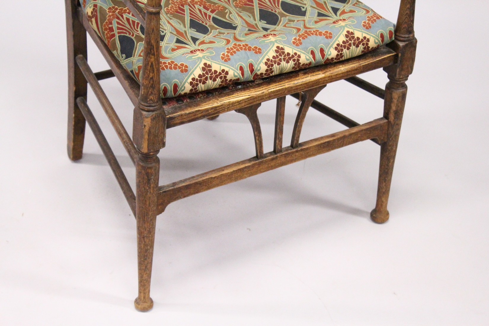 A GOOD LIBERTY RUSTIC ARM CHAIR with Liberty print padded back and seat. - Image 2 of 16