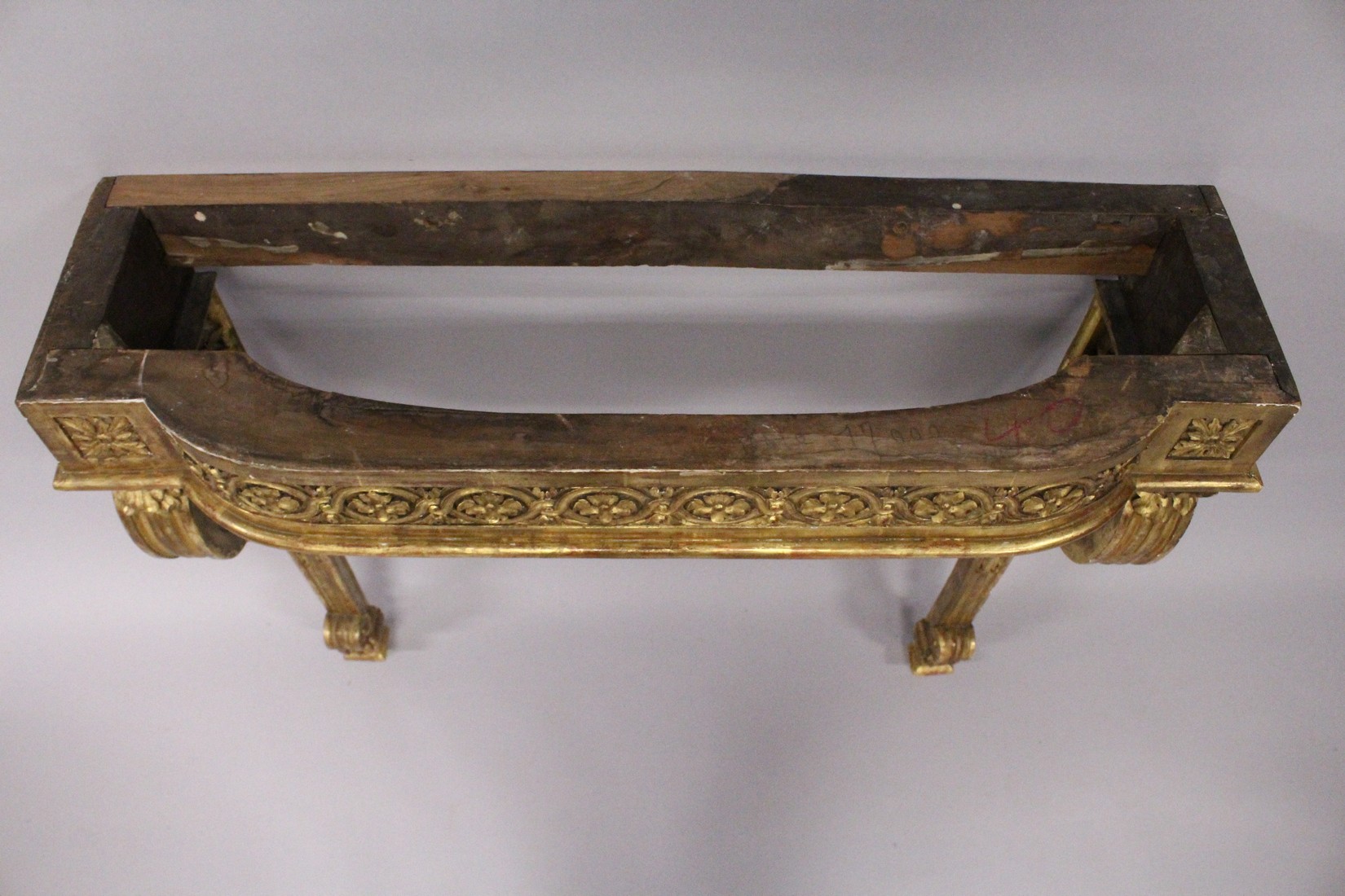 A GOOD 19TH CENTRUY MARBLE AND CARVED GILTWOOD CONSOLE TABLE with a bow fronted top, floral and - Image 6 of 6