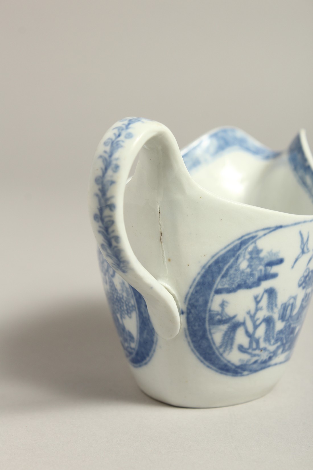 A TURNERS BLUE AND WHITE JUG, printed Chinese pattern, Godden Ref. Collection, illustrated Godden - Bild 3 aus 7