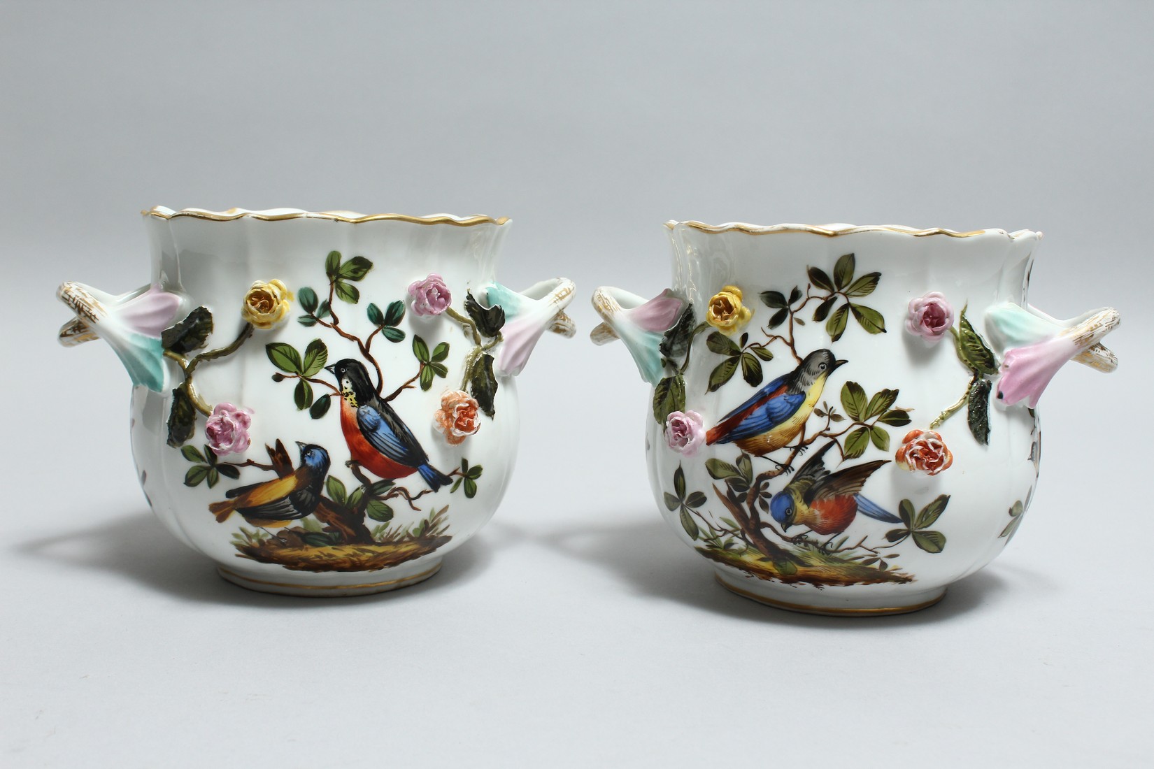 A GOOD PAIR OF DRESDEN PORCELAIN TWO HANDLED CACHE POTS painted and encrusted with birds and - Bild 3 aus 7