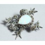 A SILVER FROG BROOCH