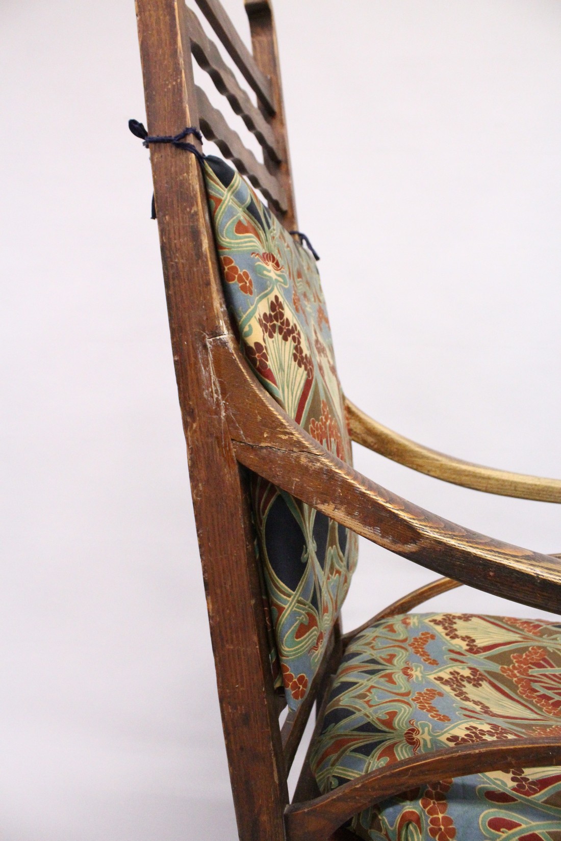 A GOOD LIBERTY RUSTIC ARM CHAIR with Liberty print padded back and seat. - Image 15 of 16