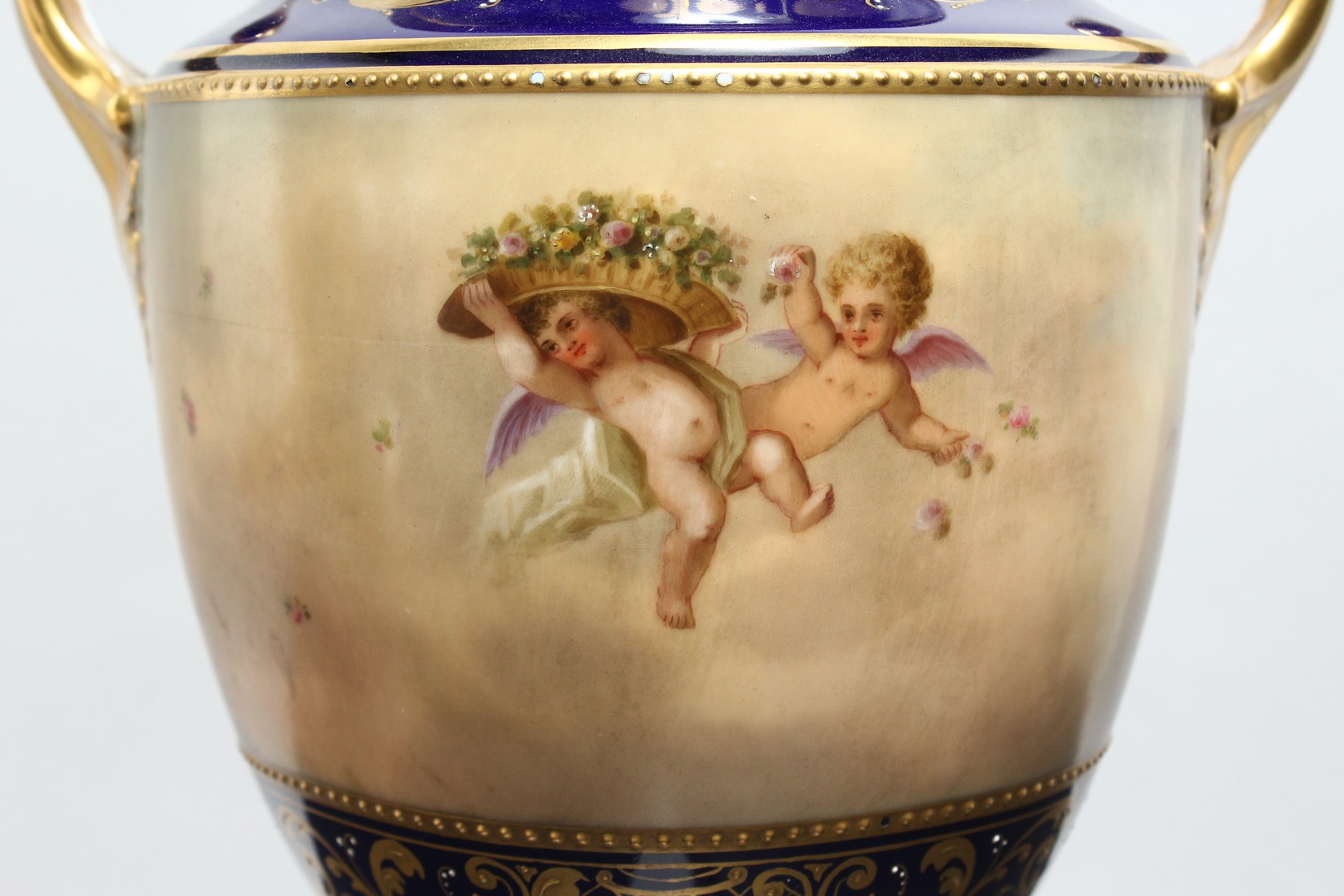 A SUPERB LARGE PAIR OF 19TH CENTURY VIENNA URN SHPAED VASES, COVERS AND STANDS with rich blue ground - Image 11 of 17